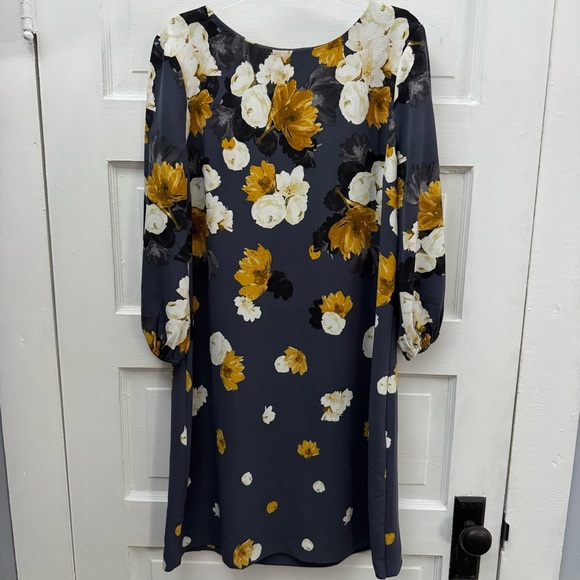 Dresses & Skirts - Ann Taylor Factory Floral Shift Dress 12P Petite Feminine Classic